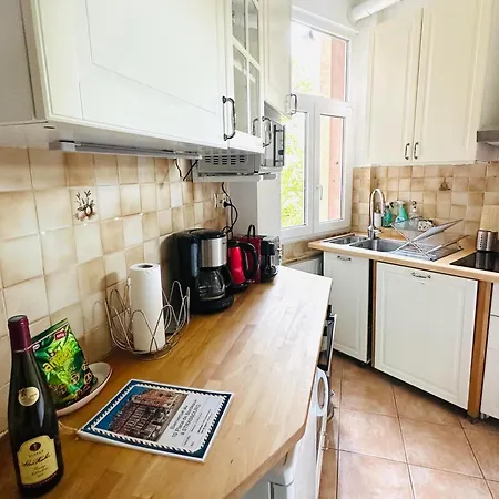 4 Etoiles Magnifique Neustadt - Spacieux, & Elegant Avec Balcon Et Belle Vue Appartement